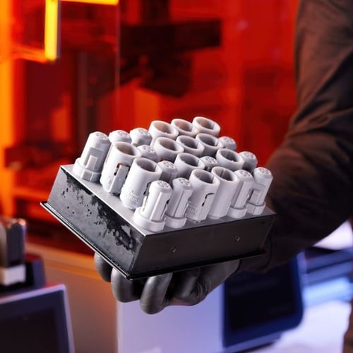 Rapid Prototyping von Teilen aus SLA-Harz